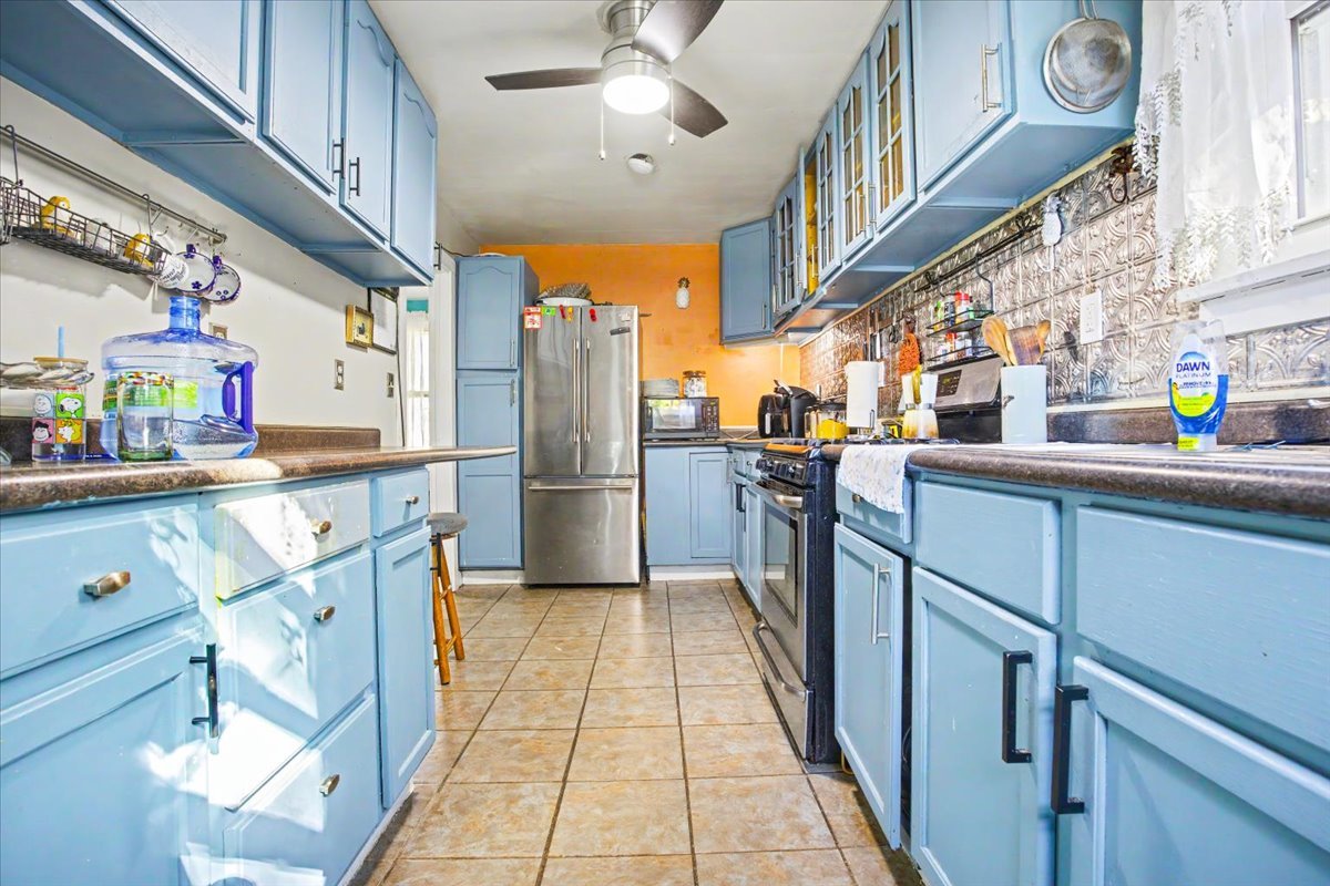305 W Stanton Street