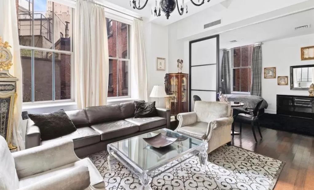 147 Waverly Place 1-E