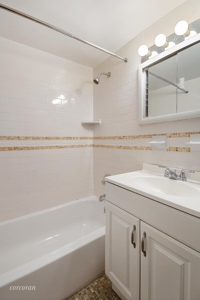 330 E 49th Street 6G