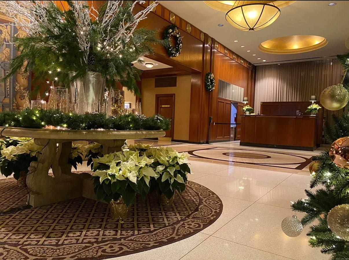 300 E 40th Street 8H