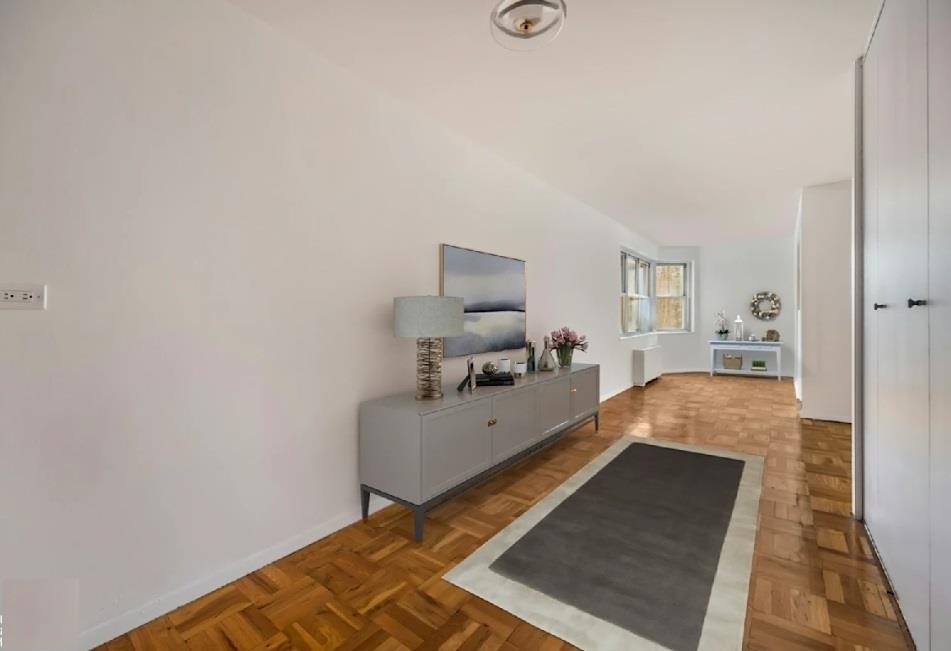 300 E 40th Street 8H