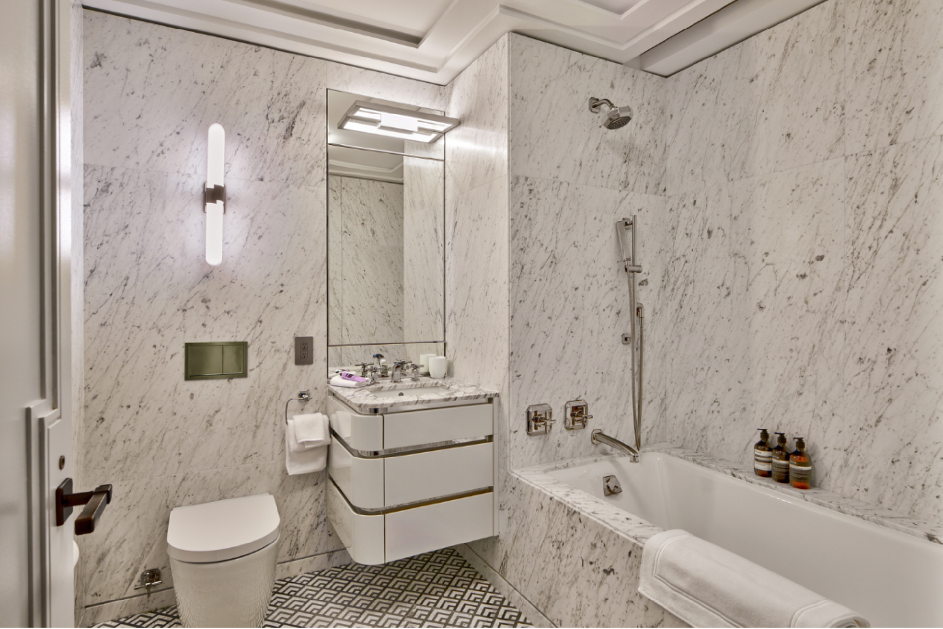 303 PARK Avenue 2131