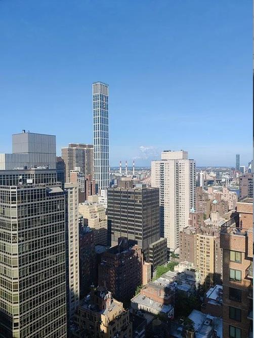 250 E 54th Street 37-C