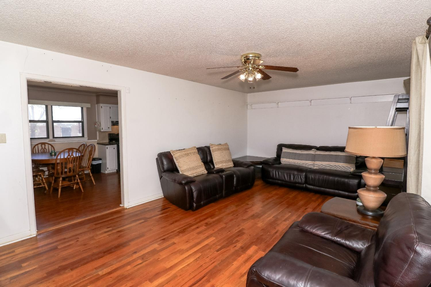 107 N 22nd Place