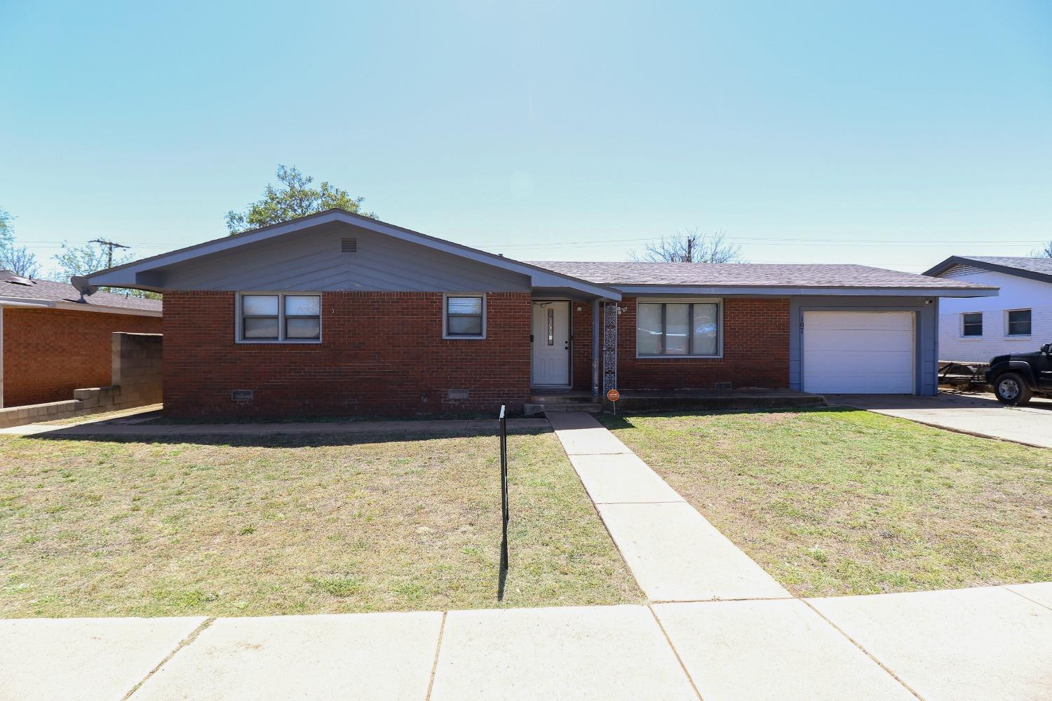 107 N 22nd Place