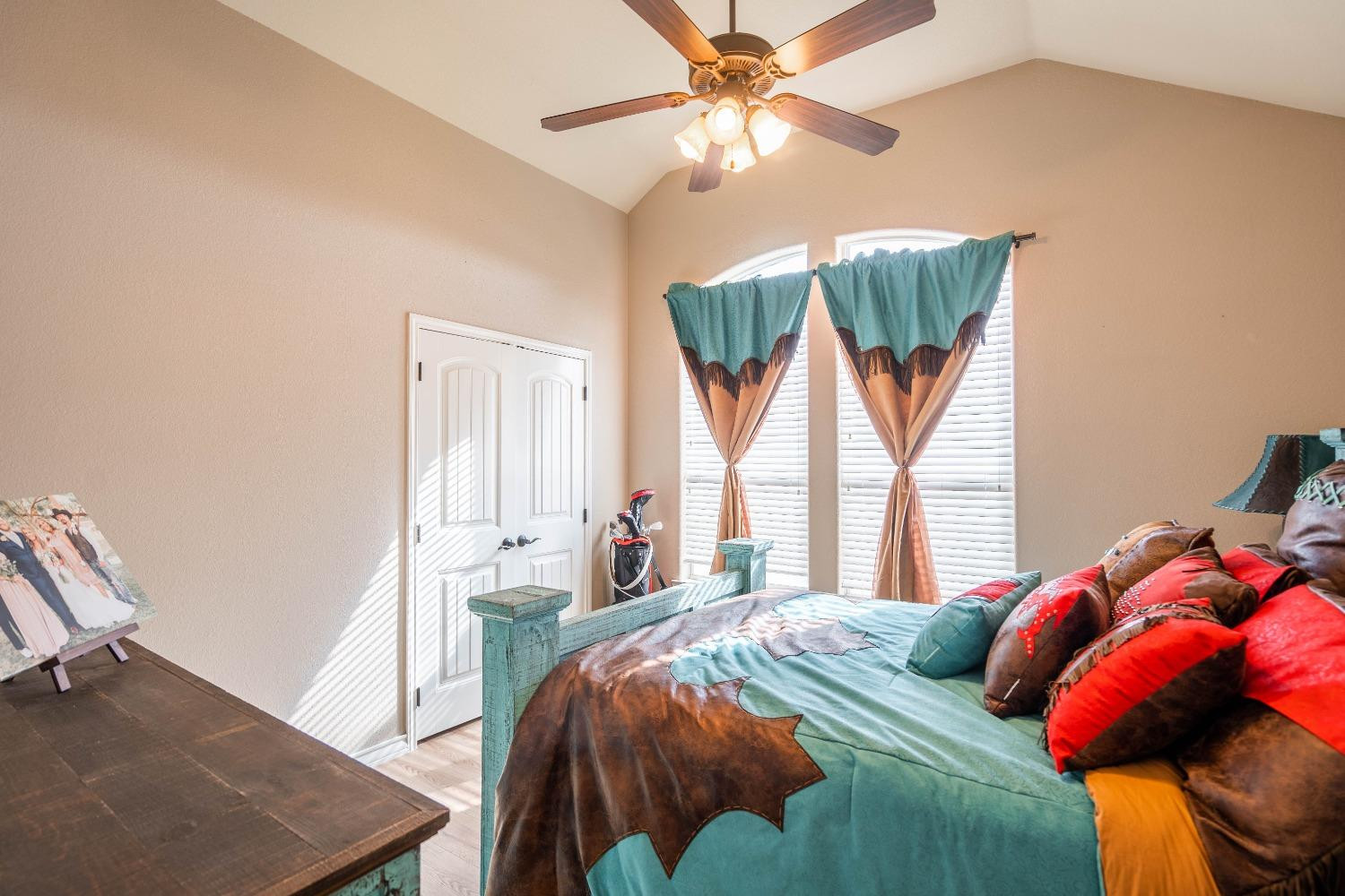 1504 S County Road 1085