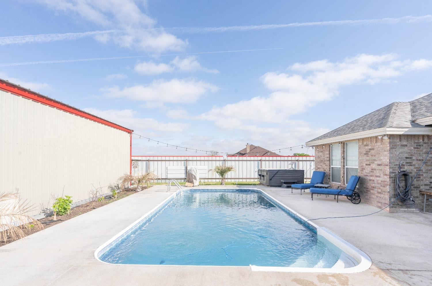 1504 S County Road 1085