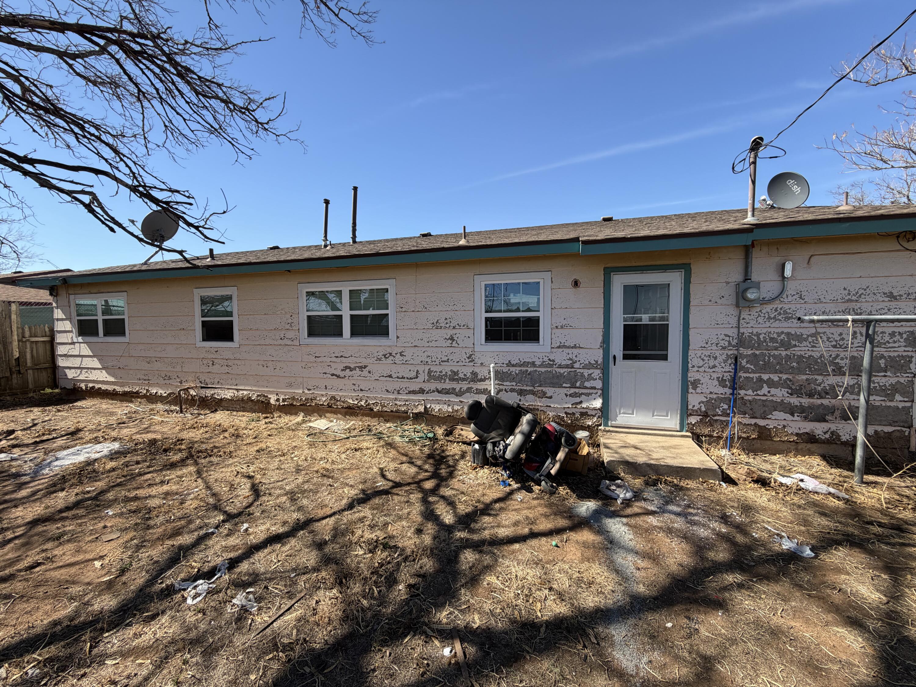 219 Redbud Avenue