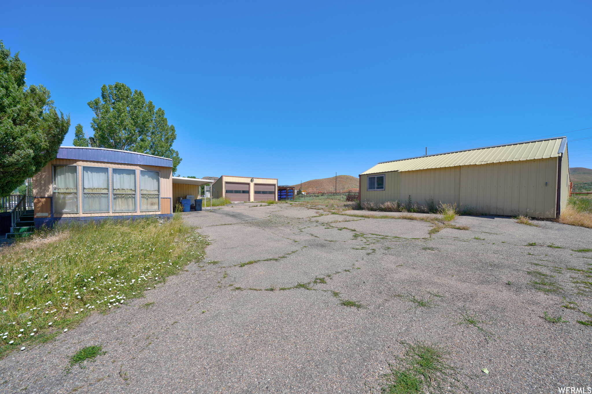 1350 E HENEFER RD