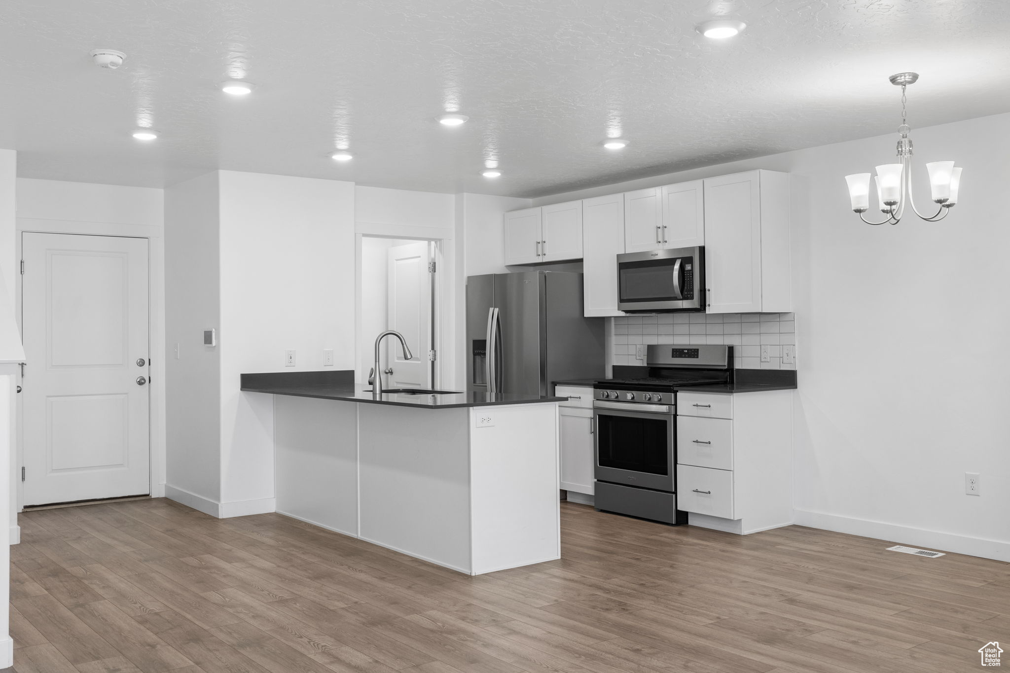 14 N LAUNCH CT