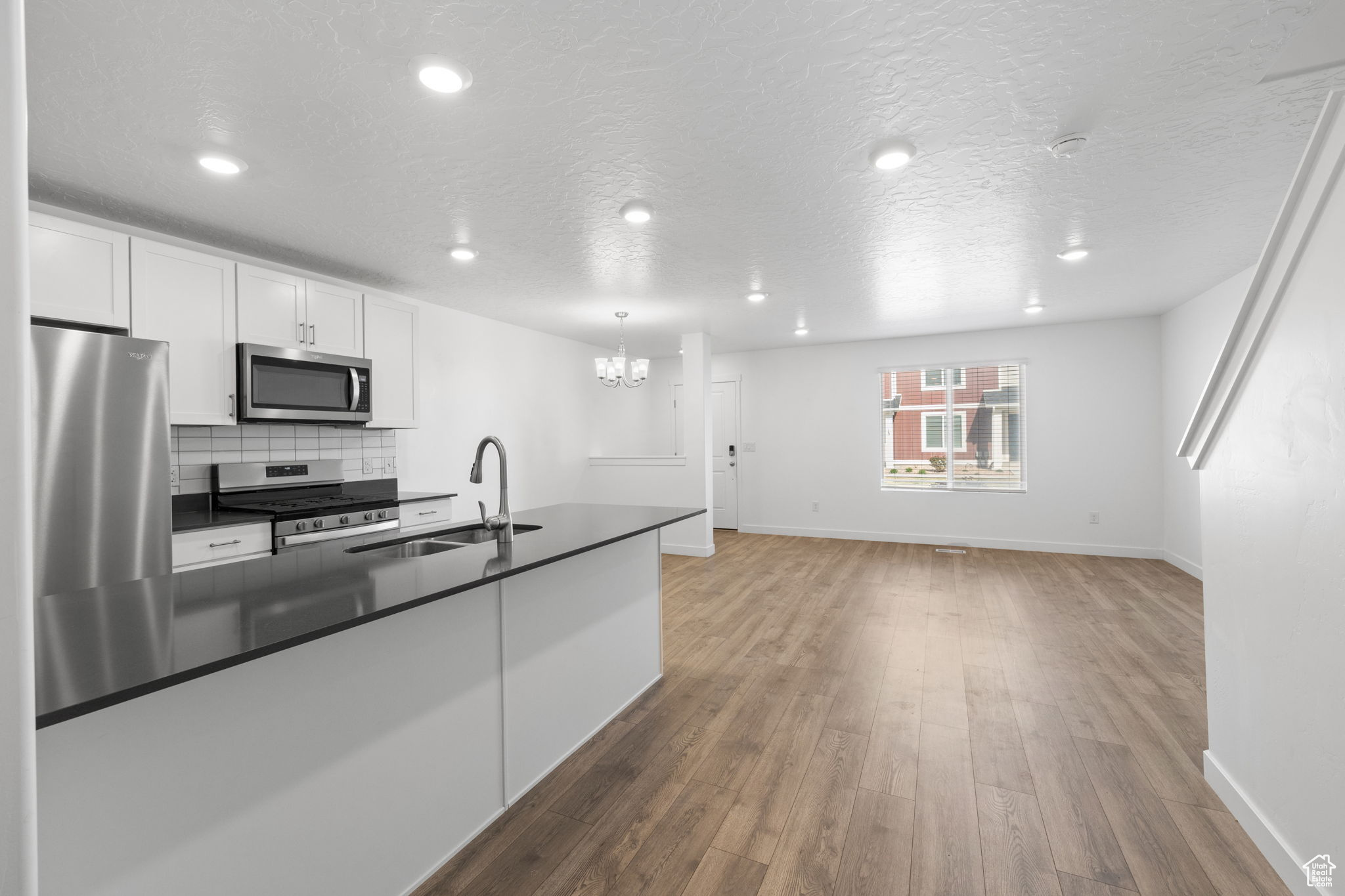 14 N LAUNCH CT