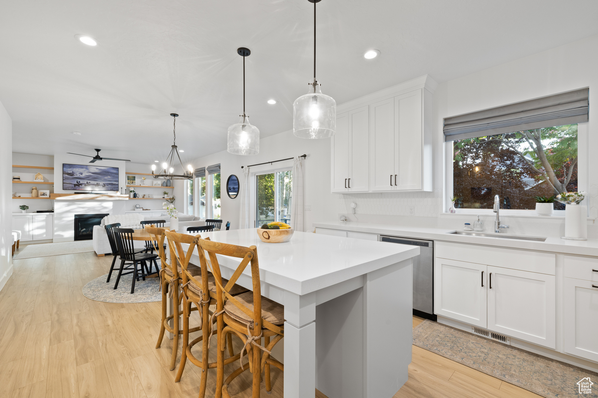 8366 S LEVINE LN