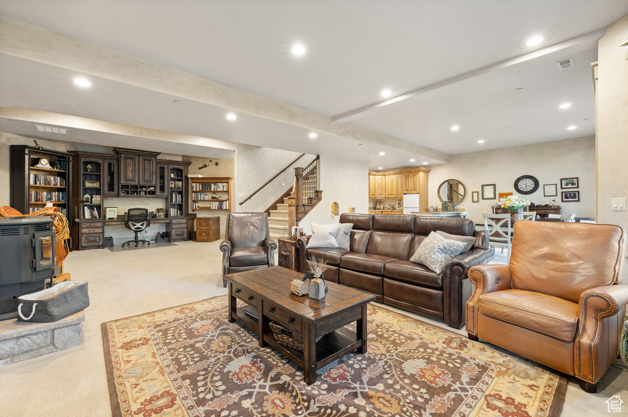 57 MEADOW DR