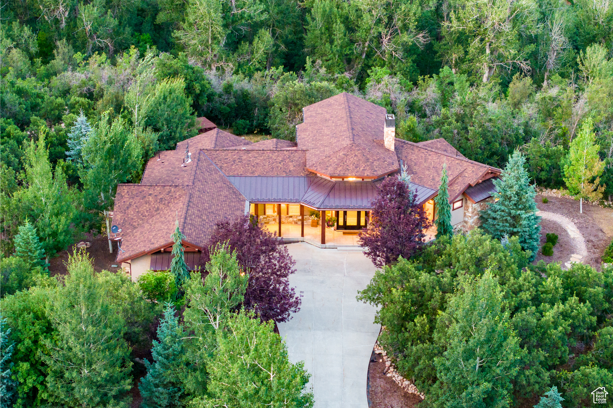 57 MEADOW DR
