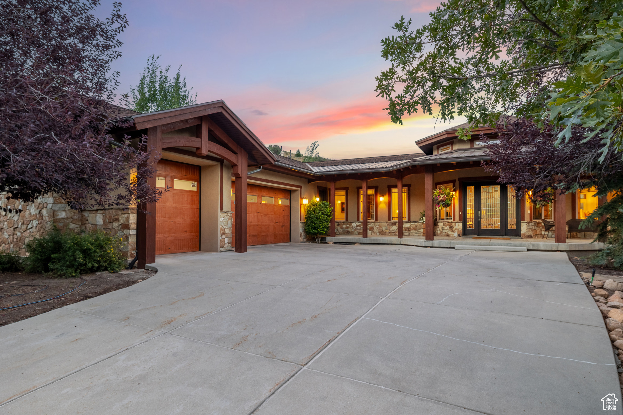 57 MEADOW DR