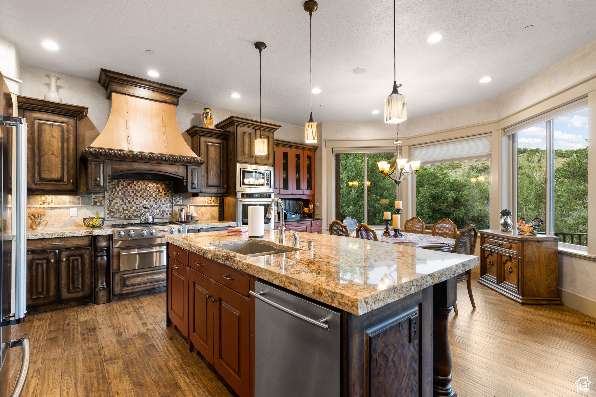 57 MEADOW DR