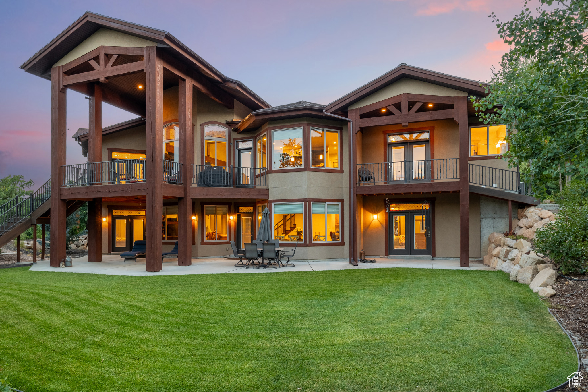 57 MEADOW DR