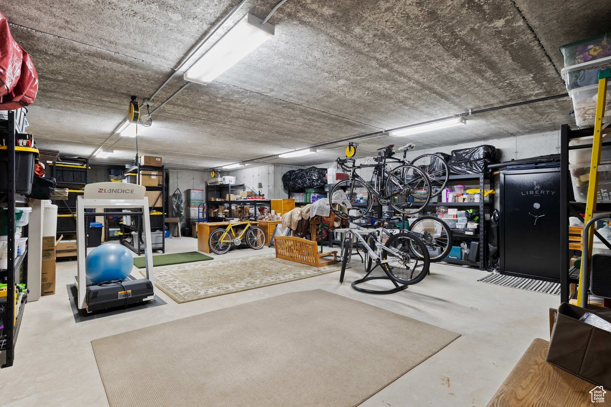 57 MEADOW DR