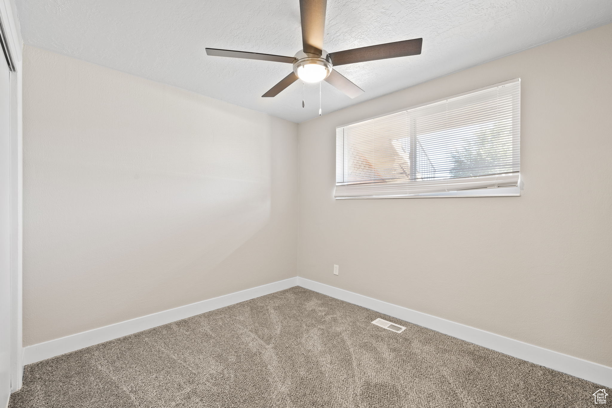 106 W ANGELO AVE