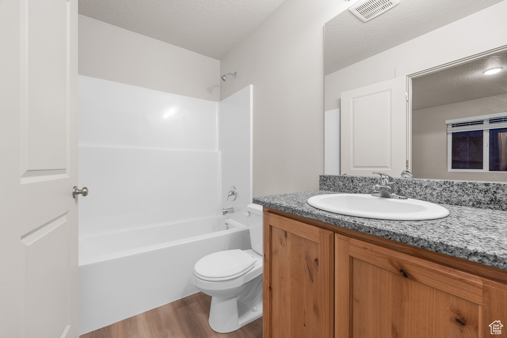 3864 S WOODLAND AVE #304