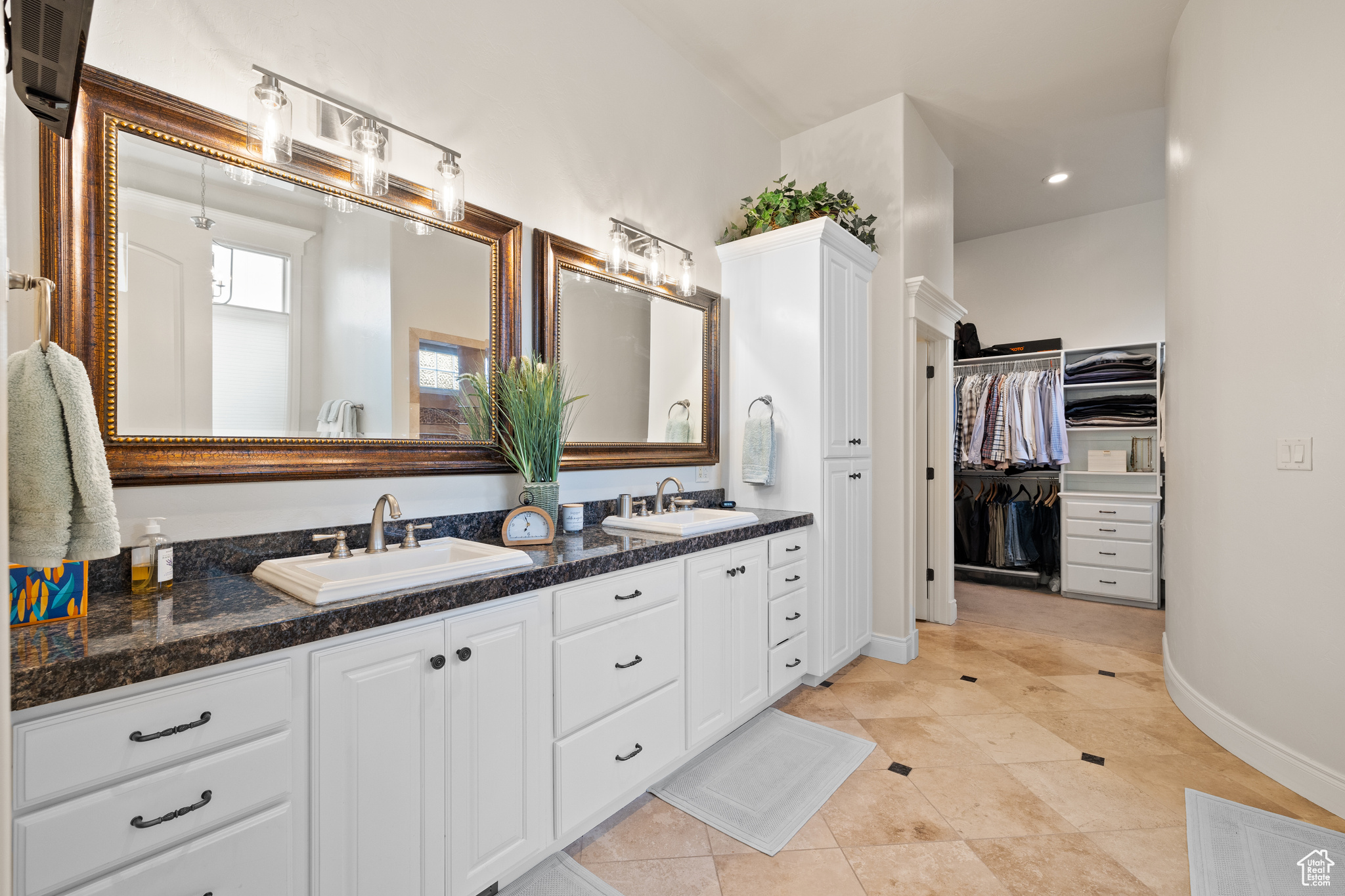 3524 GLENWOOD CIR