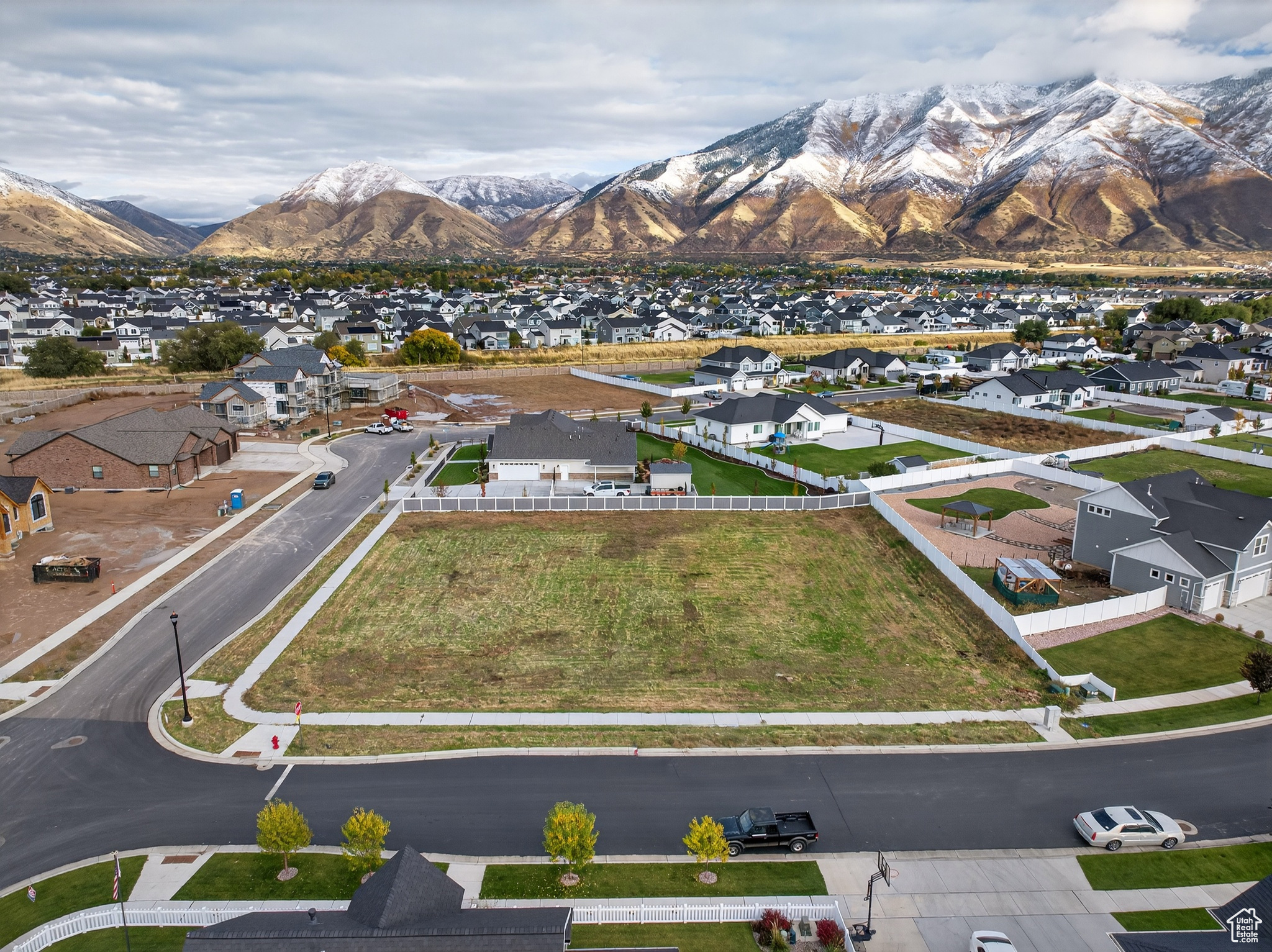 1228 N PONDEROSA LN Unit: 253