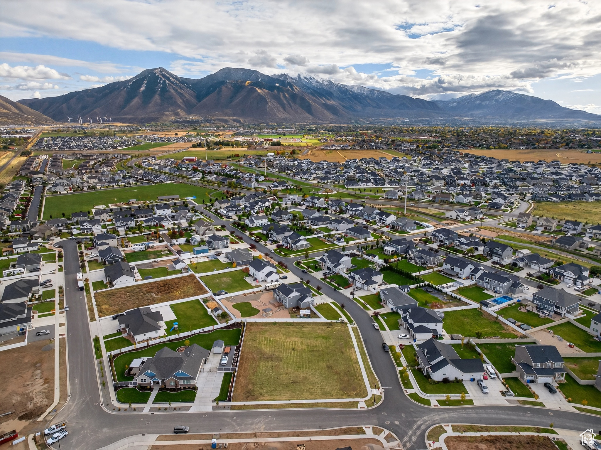 1228 N PONDEROSA LN Unit: 253