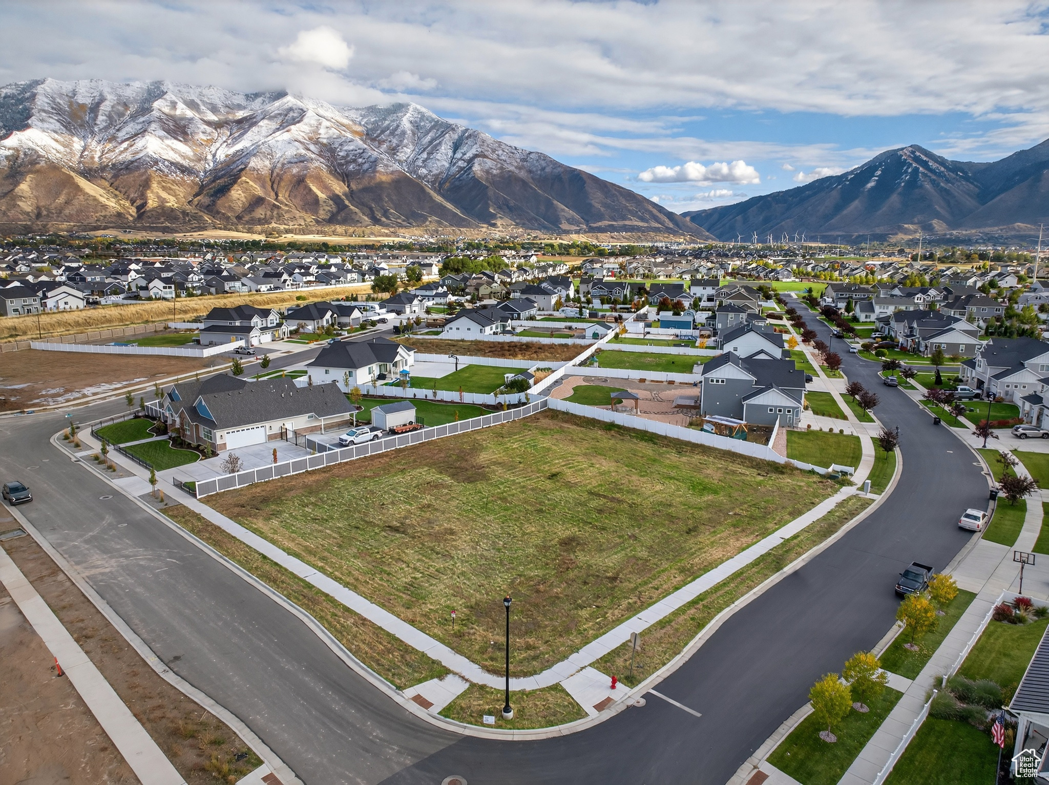 1228 N PONDEROSA LN Unit: 253