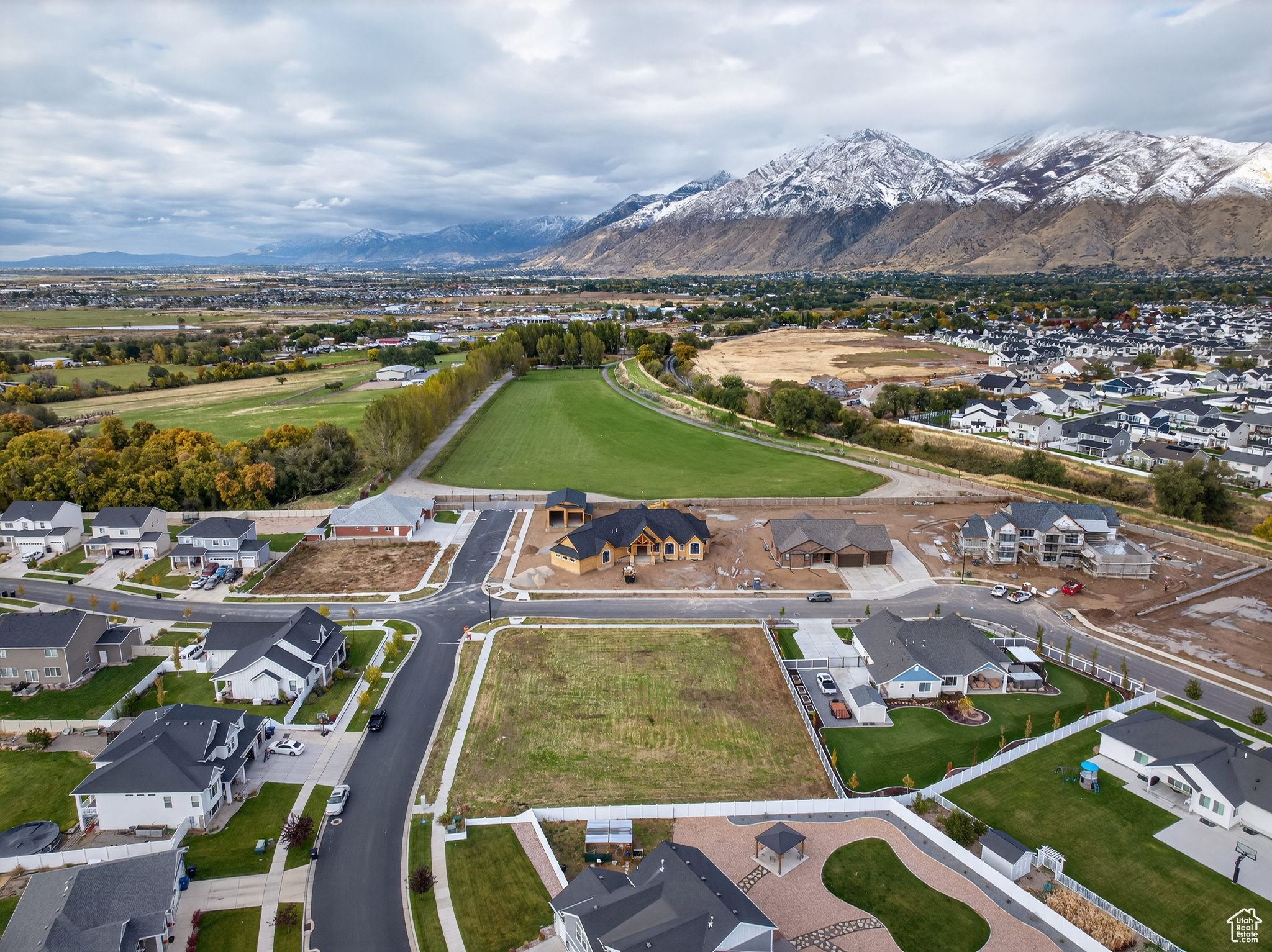 1228 N PONDEROSA LN Unit: 253