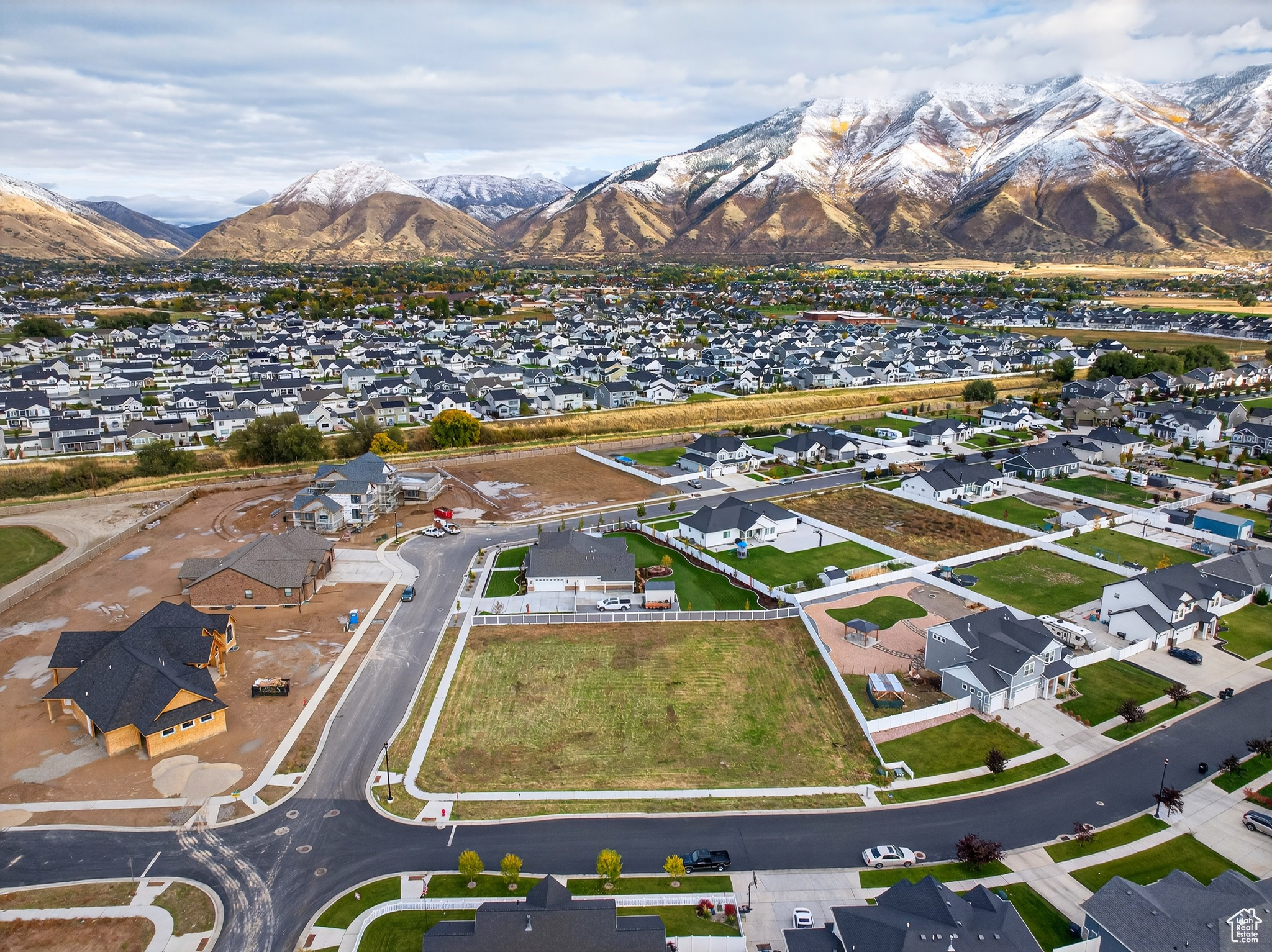 1228 N PONDEROSA LN Unit: 253