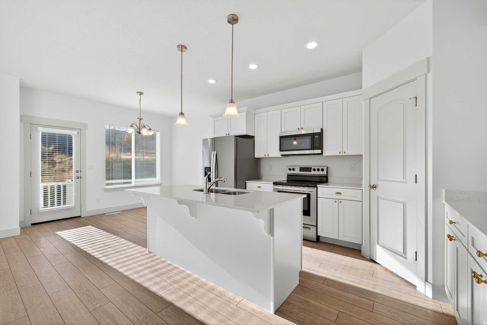 16436 S BULL SPRING LN