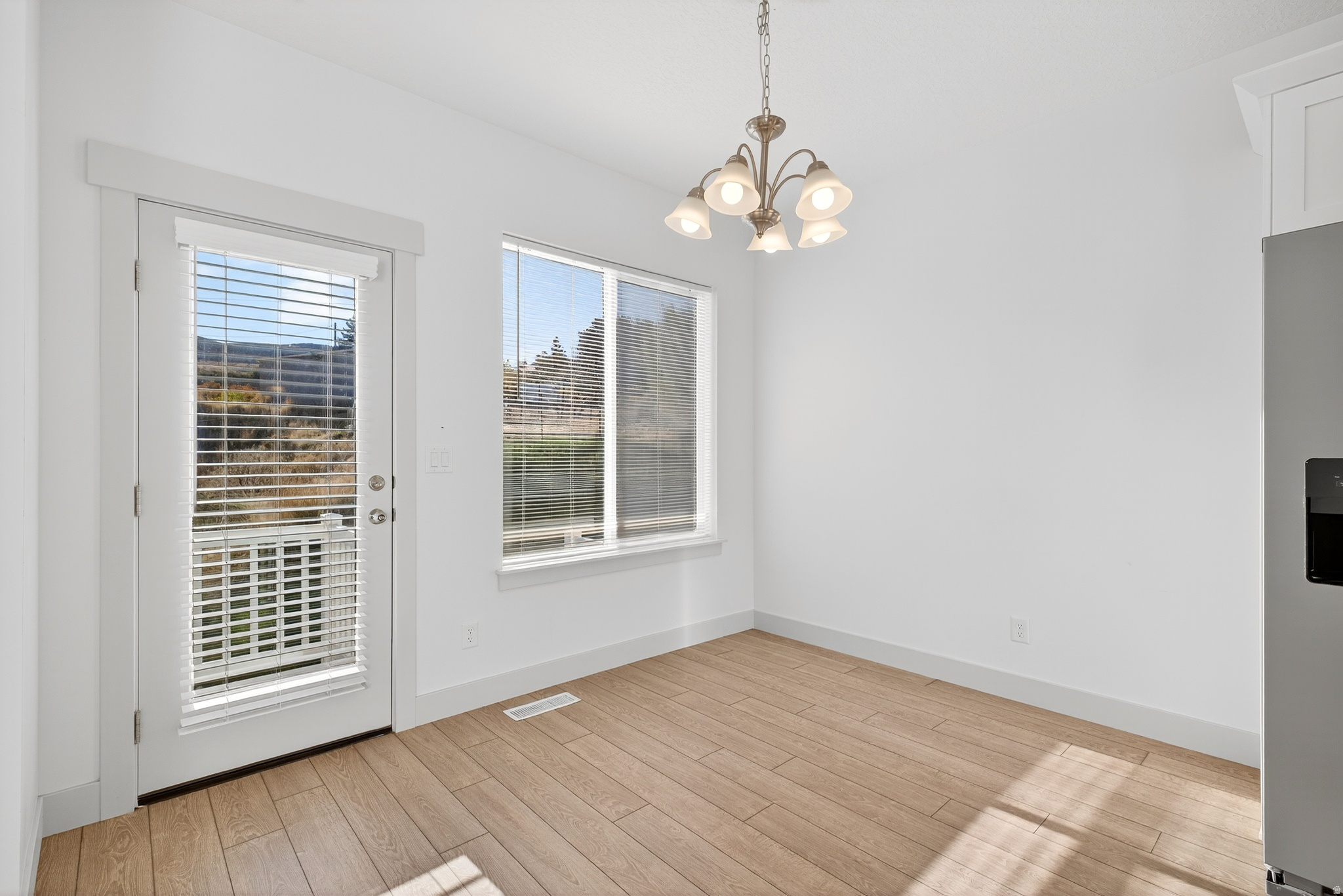 16436 S BULL SPRING LN