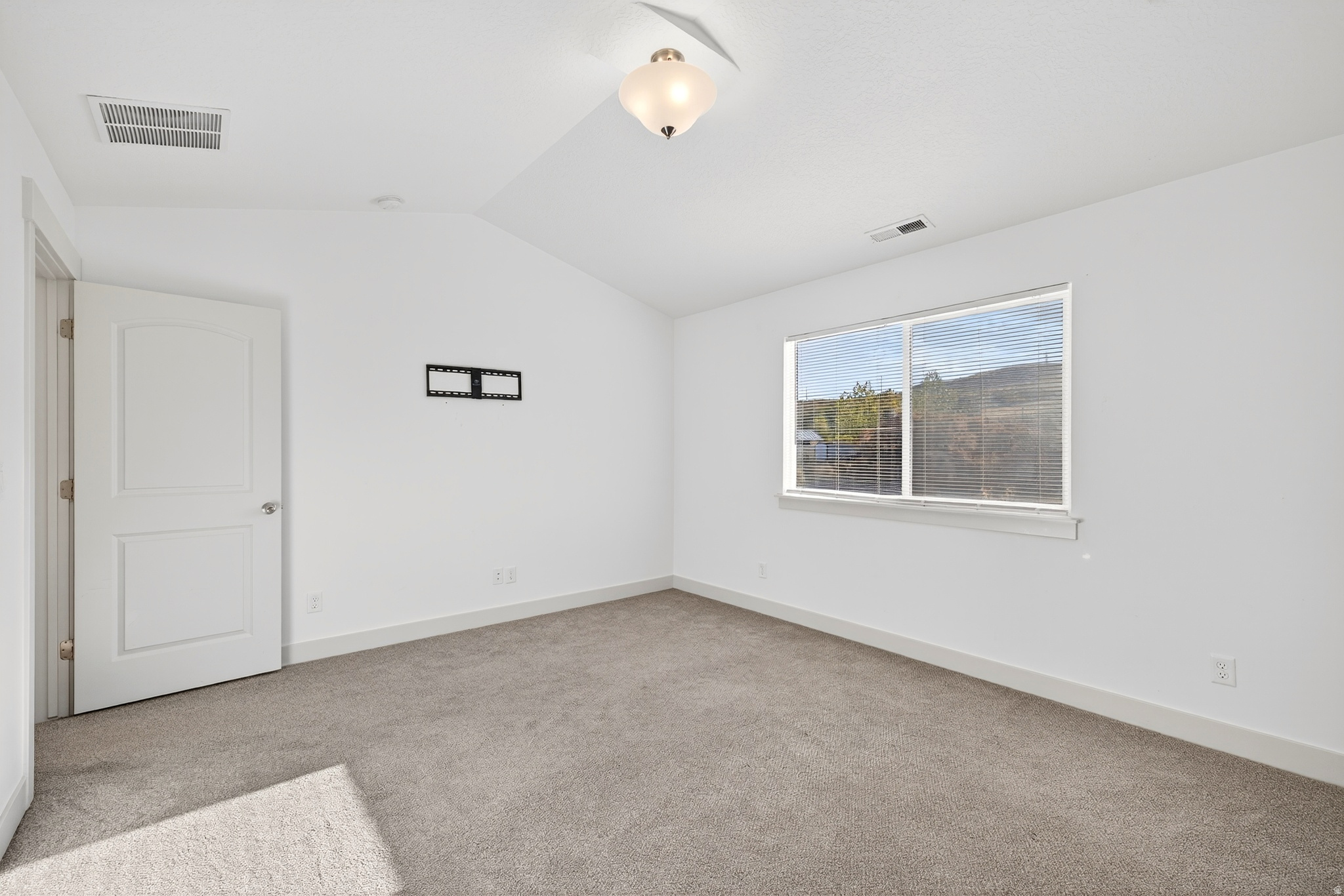 16436 S BULL SPRING LN