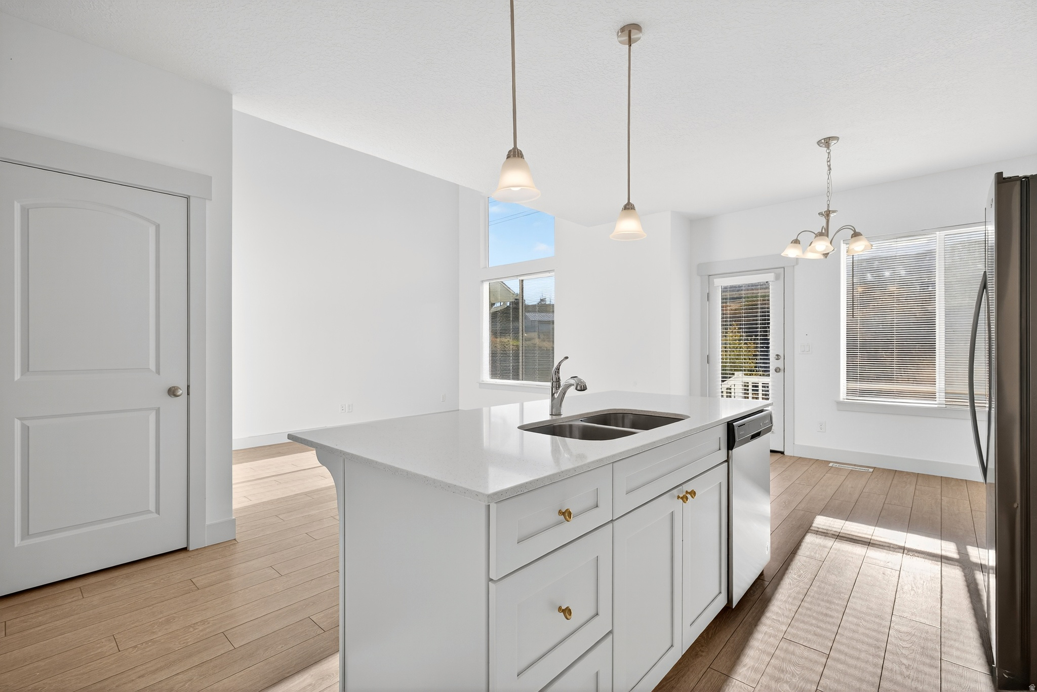 16436 S BULL SPRING LN