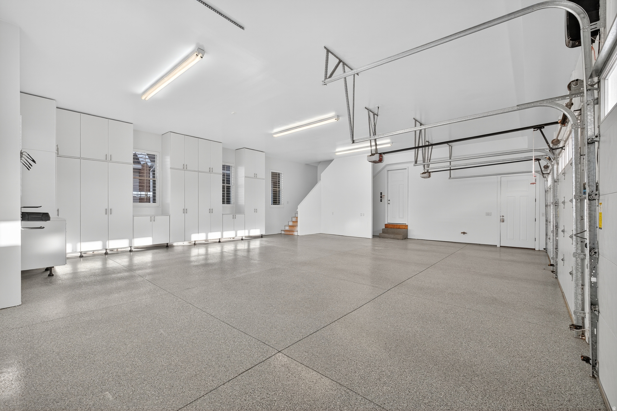 2628 E PRAIRIE VIEW DR