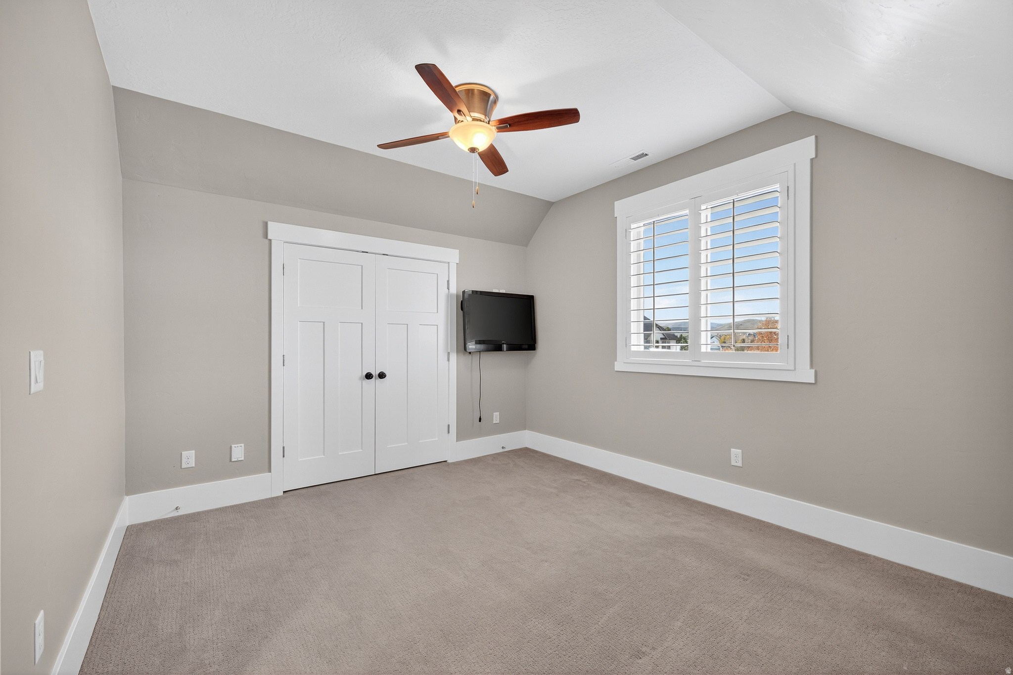 2628 E PRAIRIE VIEW DR