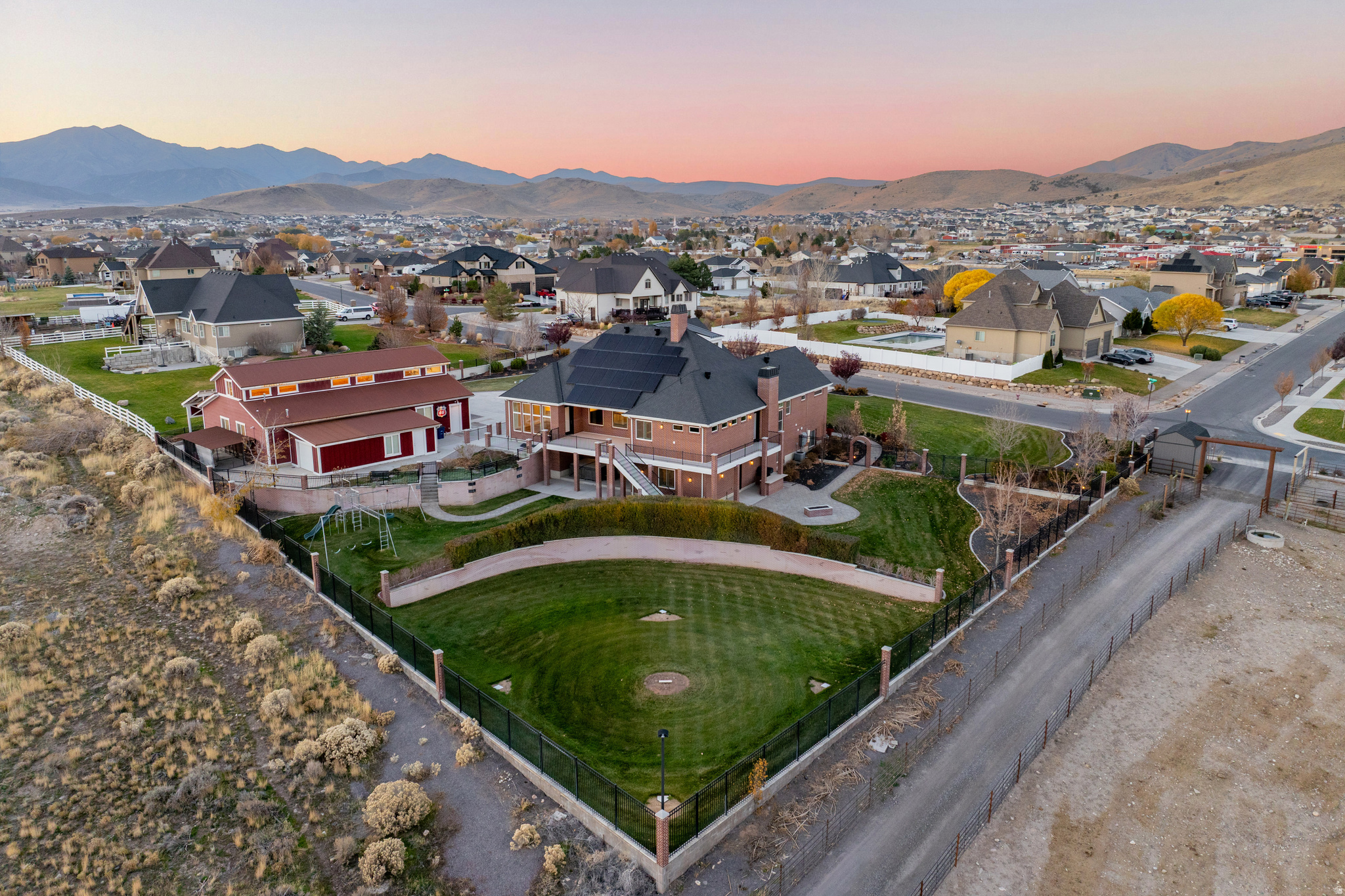 2628 E PRAIRIE VIEW DR