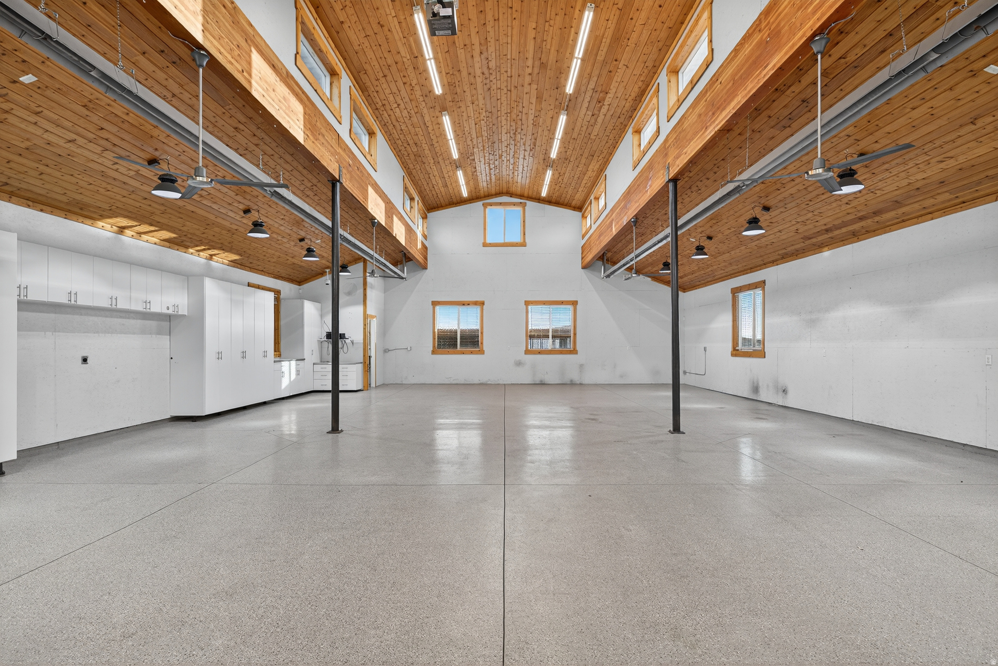 2628 E PRAIRIE VIEW DR