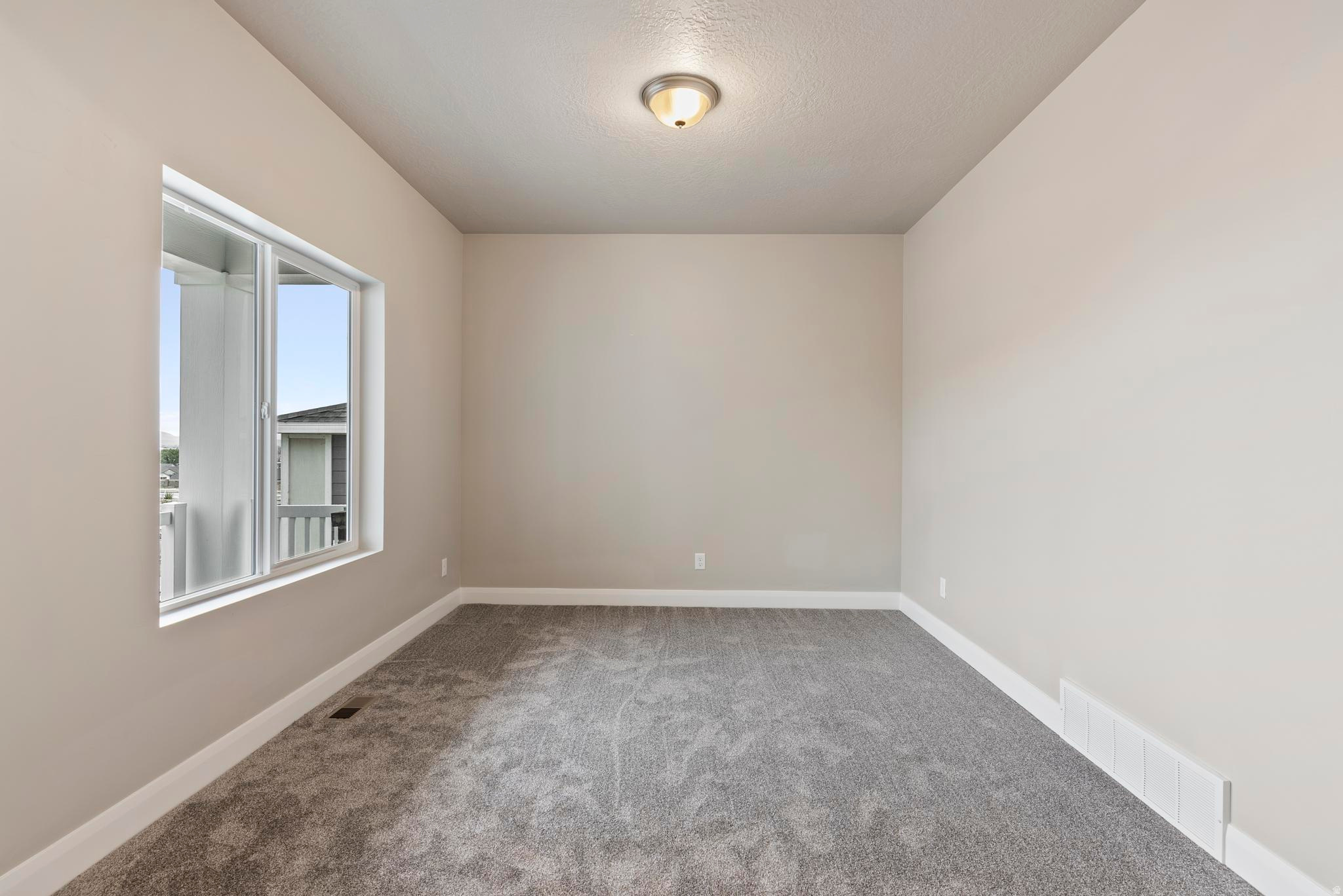 1942 W FOXWOOD RD #SH384