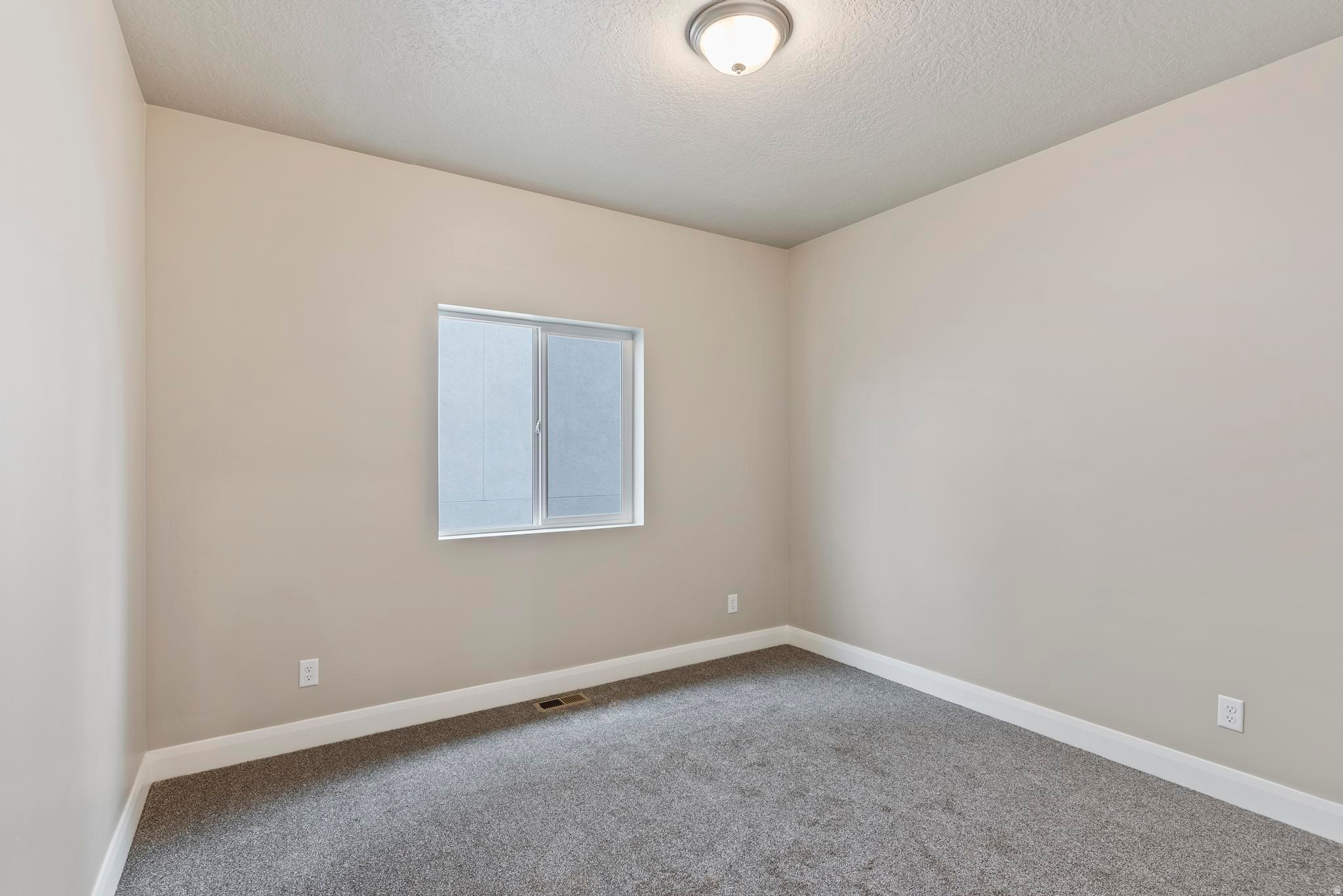 1942 W FOXWOOD RD #SH384