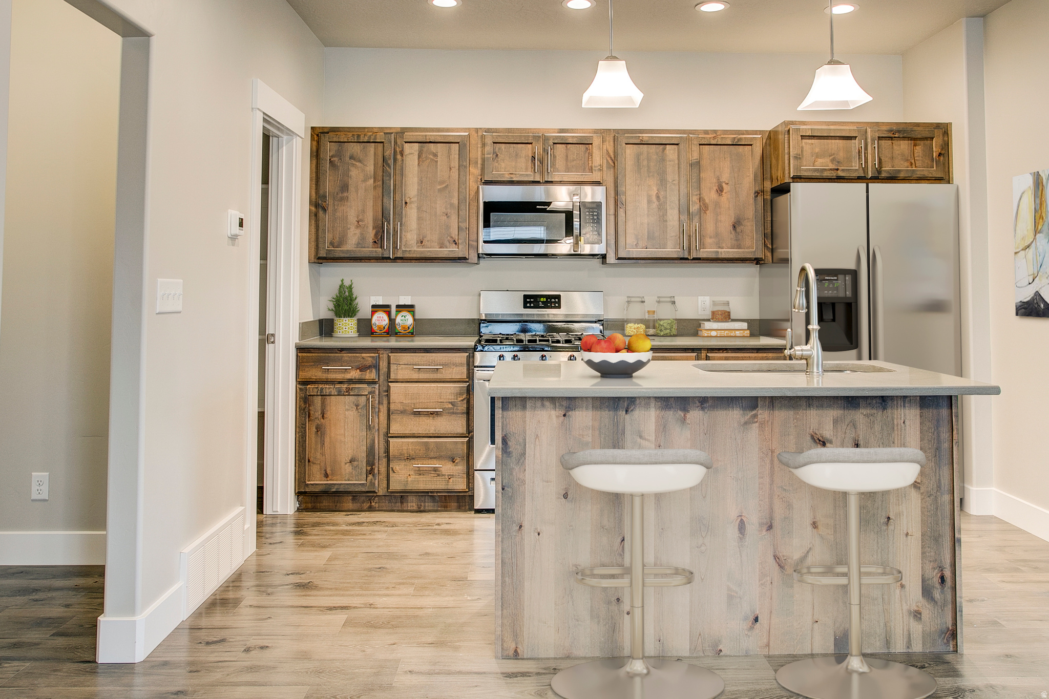 1633 S WINDSONG DR #SH370