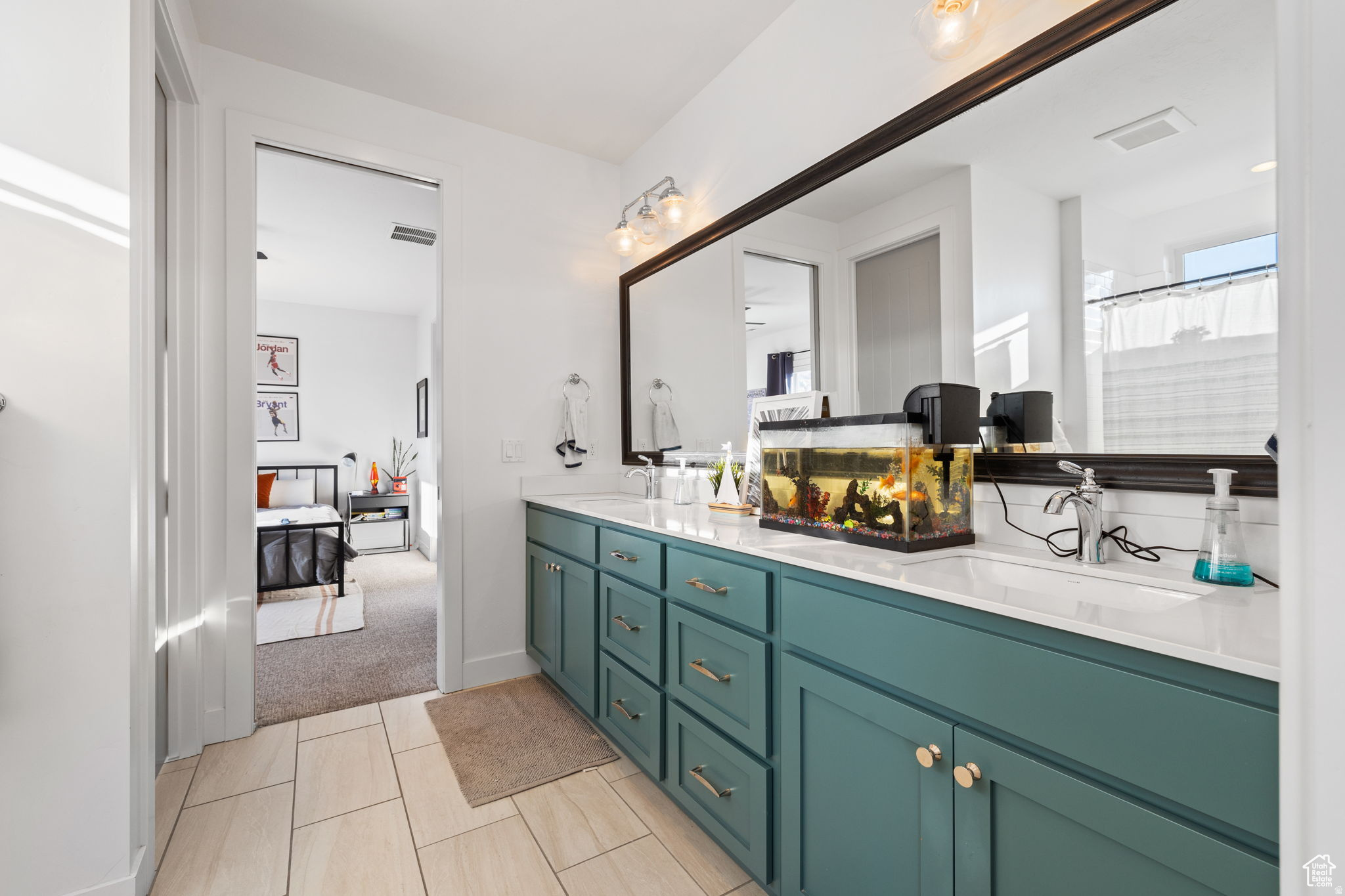 12184 N BRIDGEGATE WAY