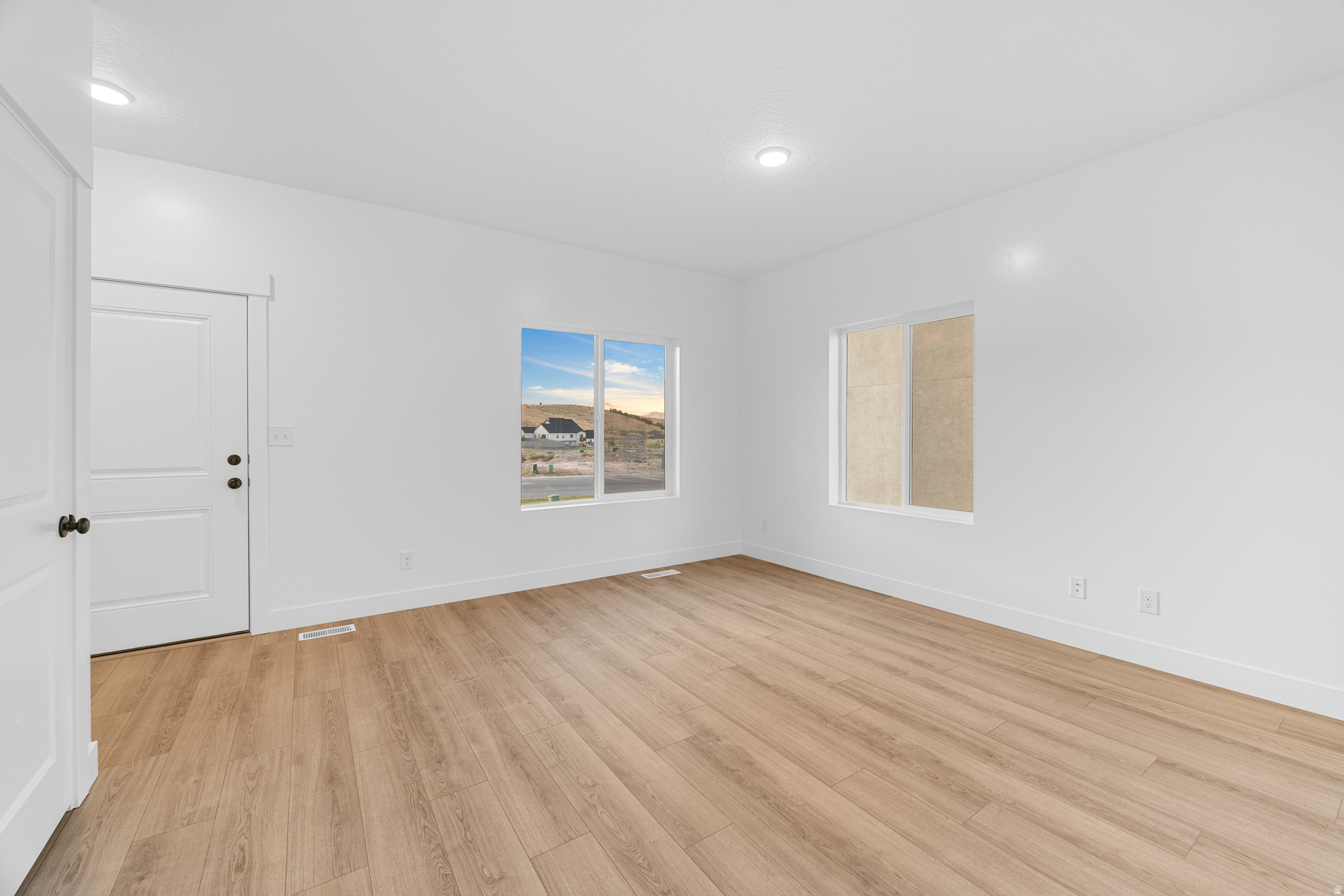1651 S WINDSONG DR #CHAM