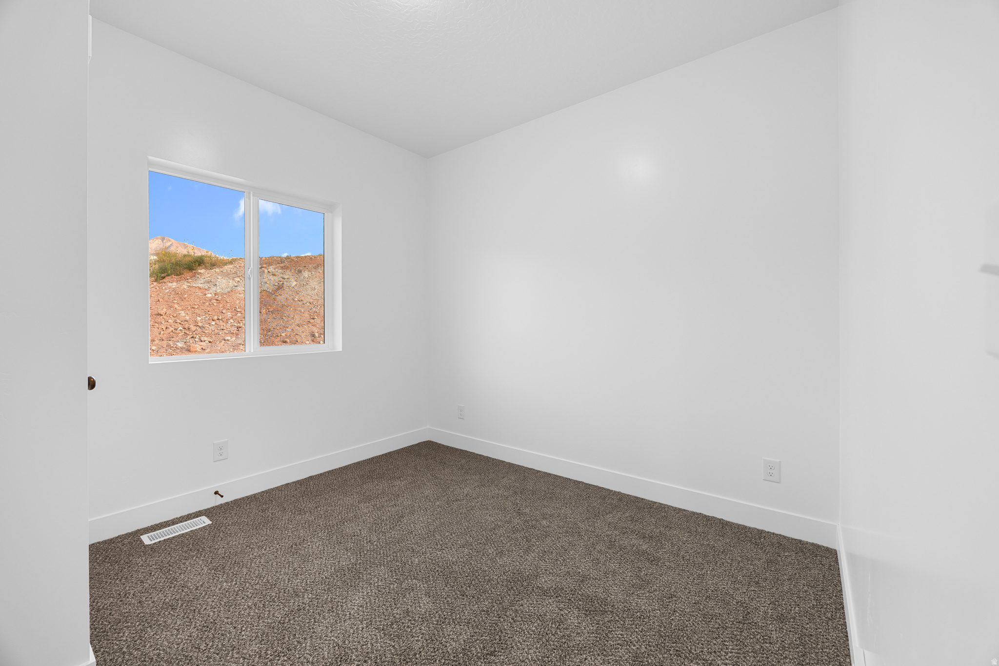 1651 S WINDSONG DR #CHAM