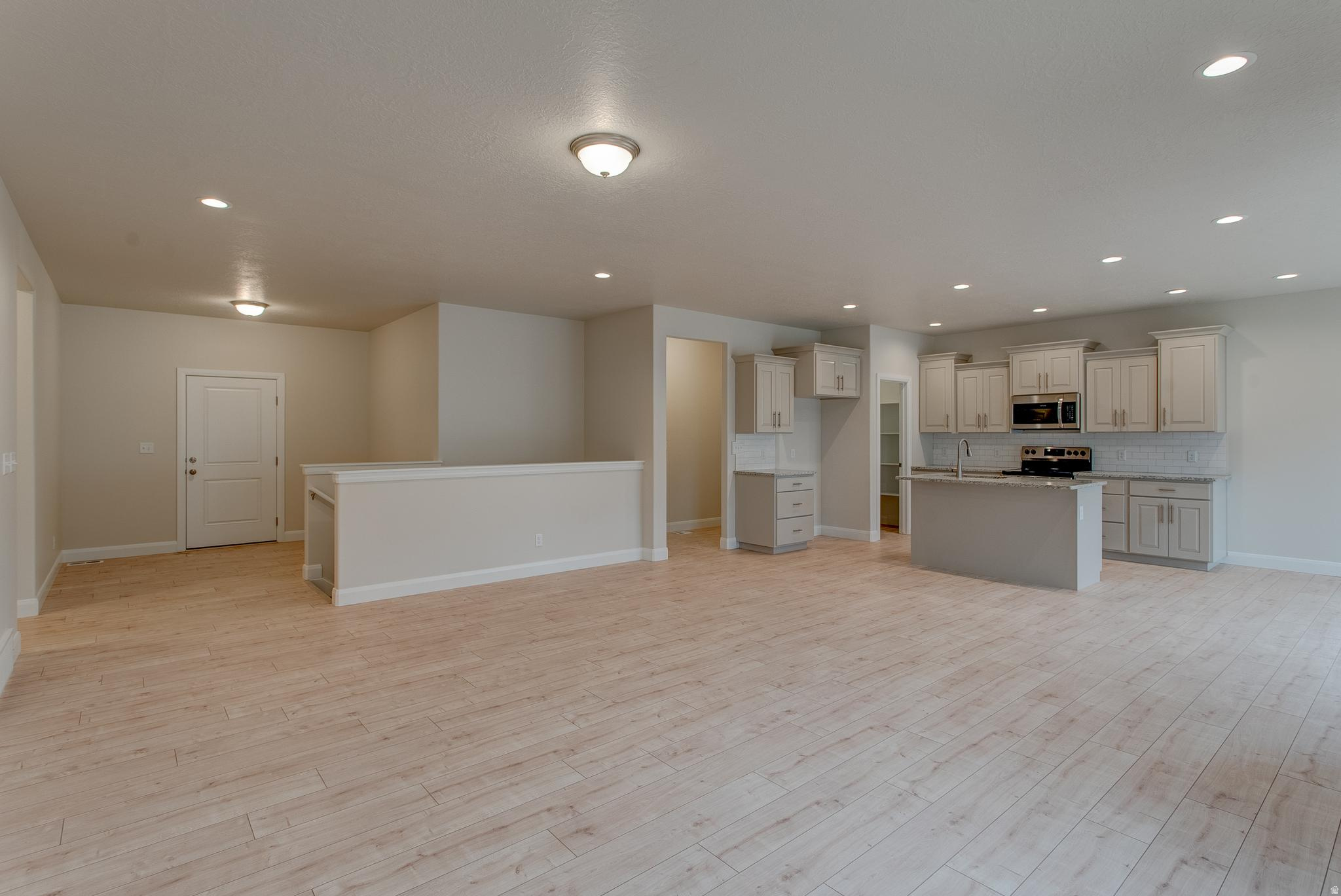 1666 S WINDSONG DR #365