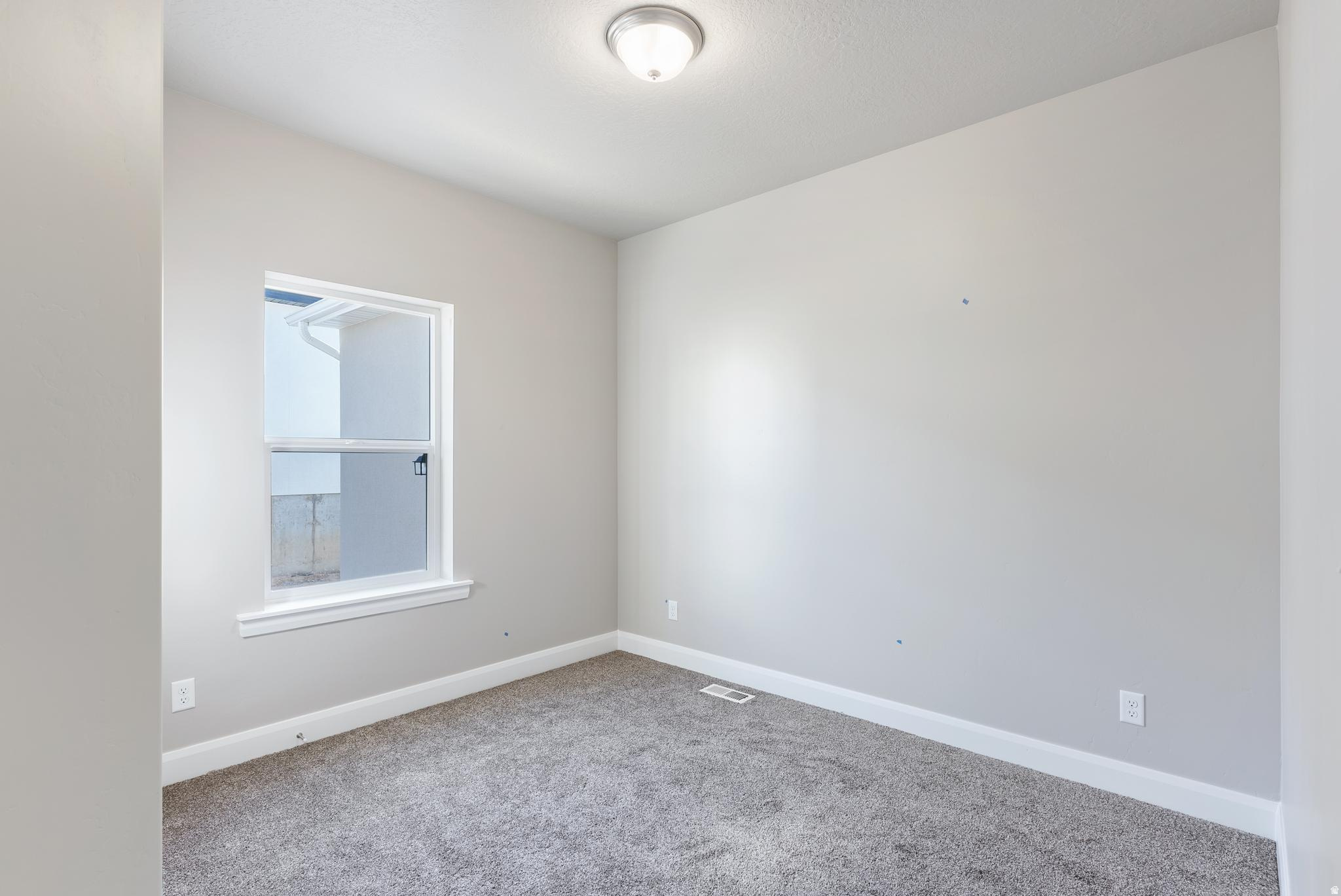 2162 E 200 N #COLUMB