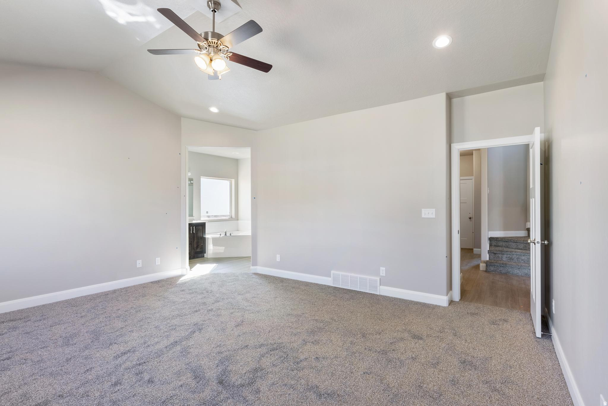 2162 E 200 N #COLUMB