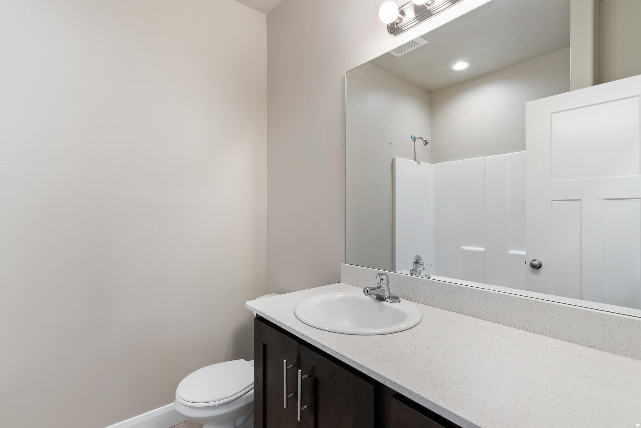 2162 E 200 N #COLUMB