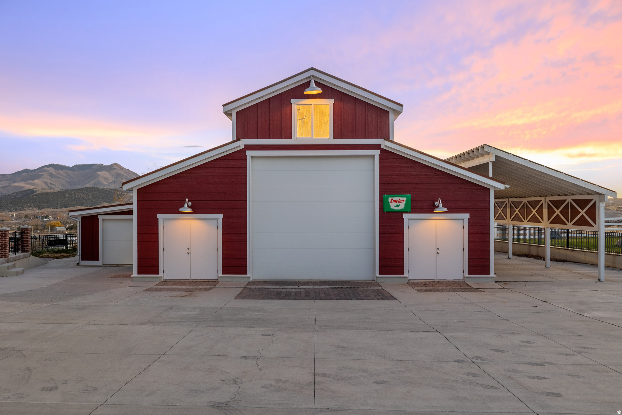 2628 E PRAIRIE DR