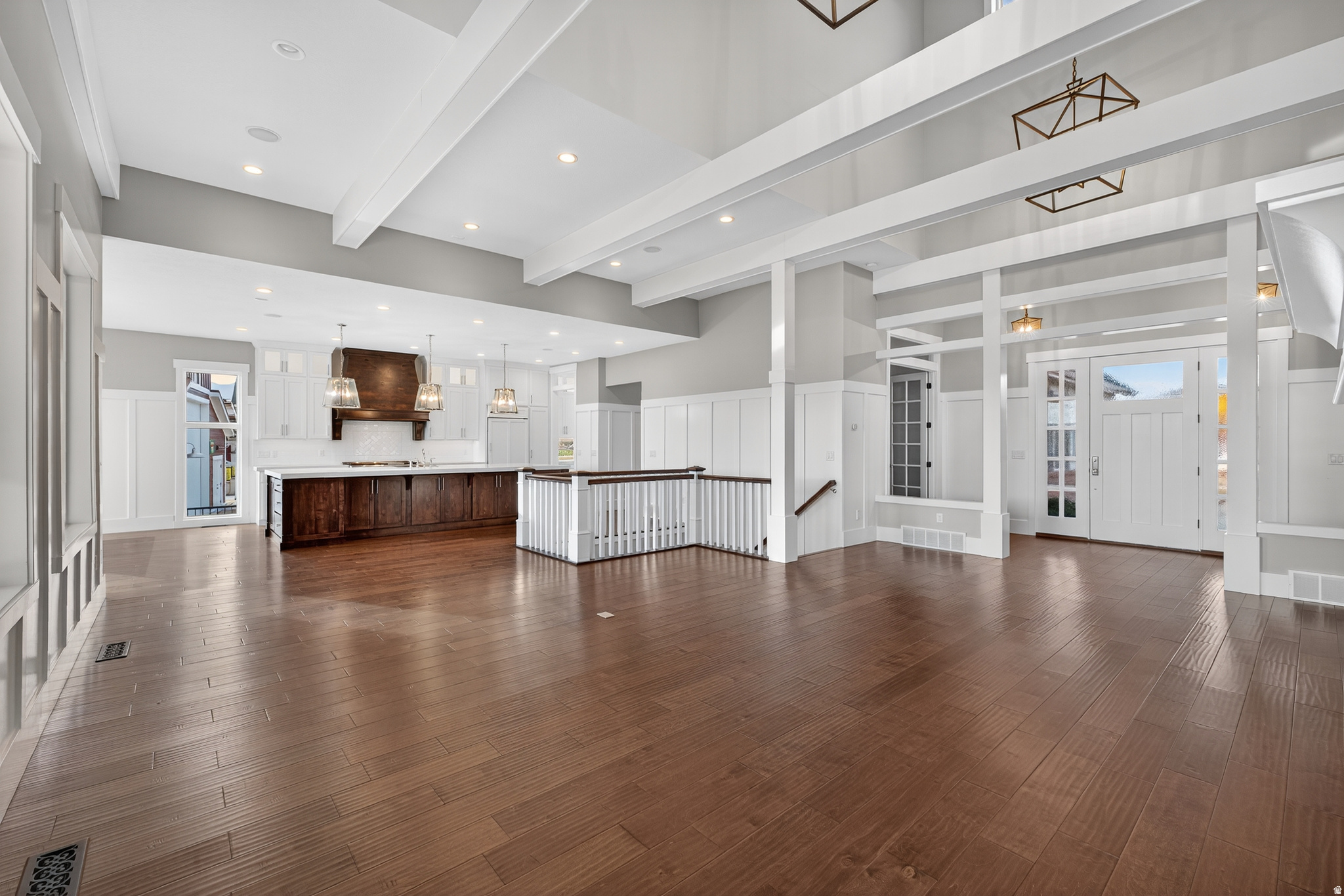 2628 E PRAIRIE DR